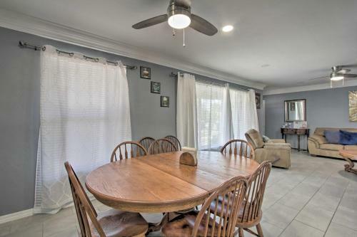 Ultimate Phoenix Group Getaway Patio And Pool!