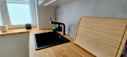 Apartamento New Bright 2-bedroom Vacation Home Close To River