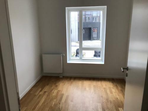 Single Room In Shared Apartment With Single Bed