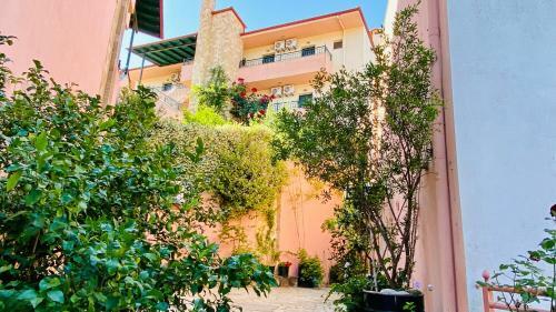Apartamento Florinis House