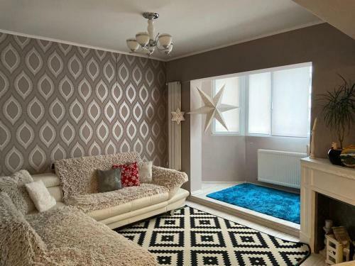 Apartament Modern ?i Primitor