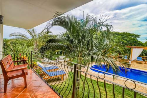 Casa Mimosa Poolside