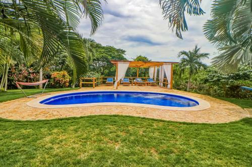 Casa Mimosa Poolside