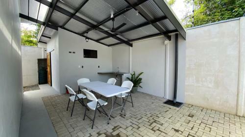 Villa Freedom House
