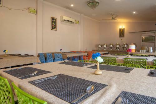 Hotel Oyo 7778 Dhikuli