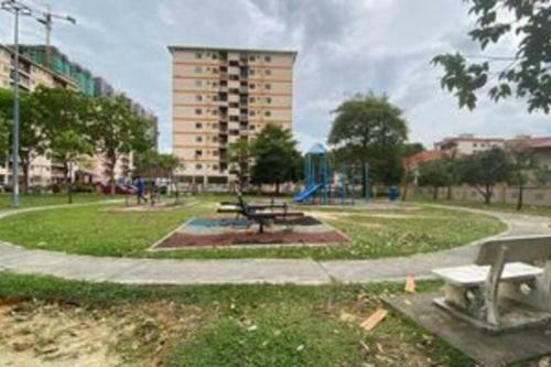 Lovely 3 Bedroom - Golden Height Apartment