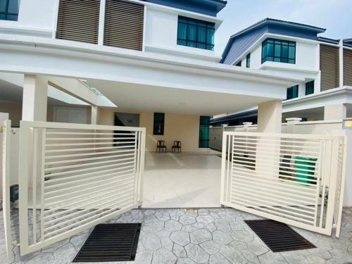 Happy Villa Pearl Residence