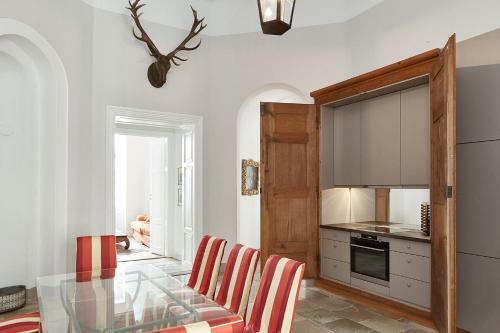 Villa Exklusiver, Privater Schlosstrakt Im Schloss Horn