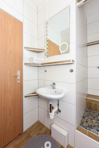 Apartamento Friesenmeer Ferienwohnung Zwei