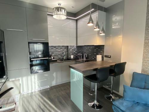 Noir Silvery Apartman