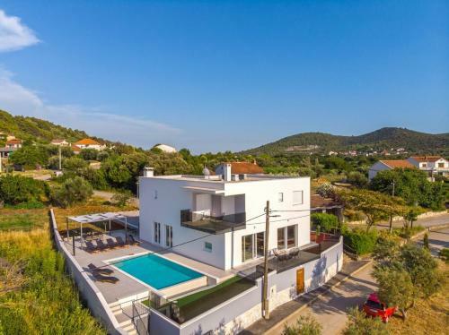Beautiful Villa Tala