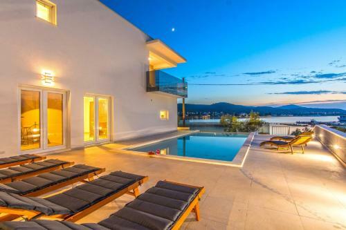 Beautiful Villa Tala