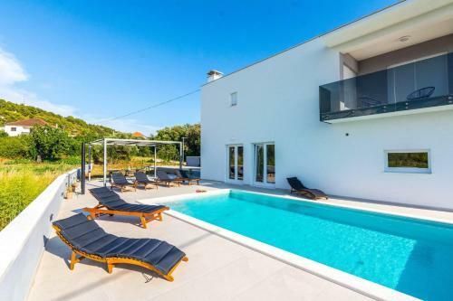 Beautiful Villa Tala