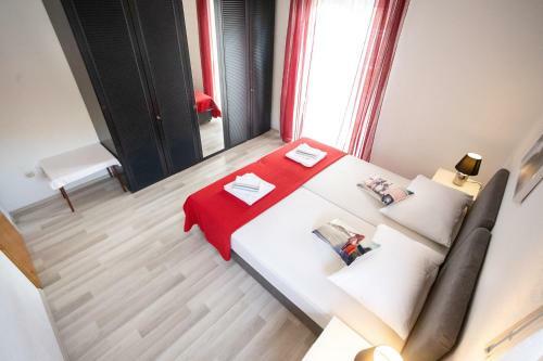 Apartments Knezovic