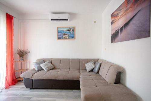 Apartments Knezovic