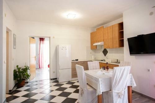 Apartments Knezovic
