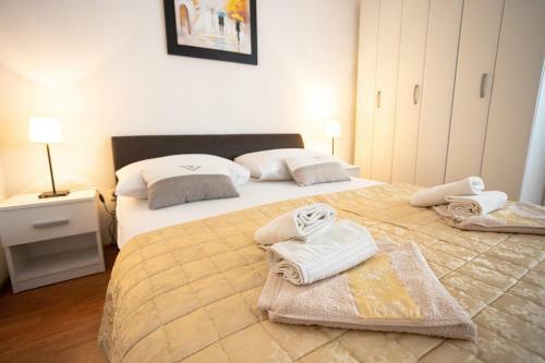 Apartments Knezovic