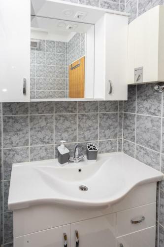 Apartments Knezovic