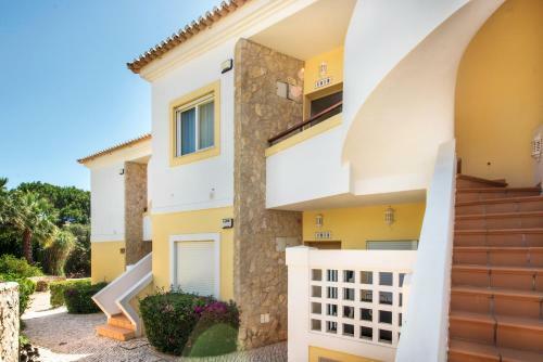 Modern And Spacious Two Bedroom Apartment
