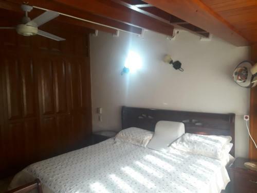Casa Grande Totalmente Amoblada En Zona C�ntrica