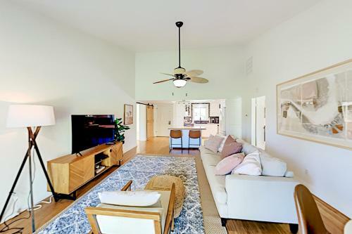 Palm Desert Resorter 42-04