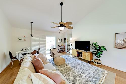 Palm Desert Resorter 42-04