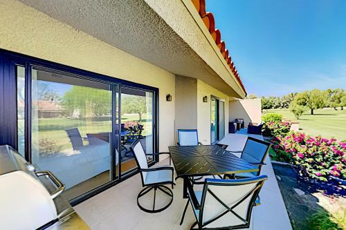 Palm Desert Resorter 42-04