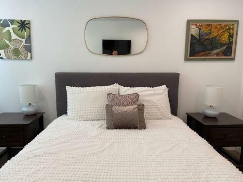 Spacious Bright Renovated 2 Bedroom 2 Bath Central