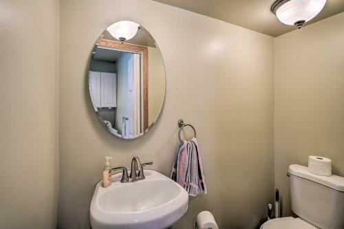 Sacramento Home With Private Pool And Hot Tub!