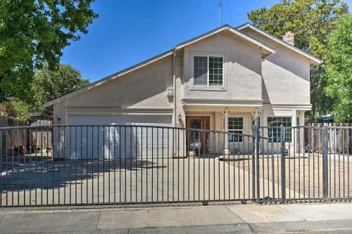 Sacramento Home With Private Pool And Hot Tub!