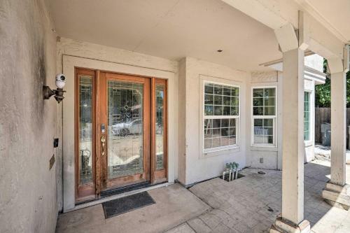 Sacramento Home With Private Pool And Hot Tub!