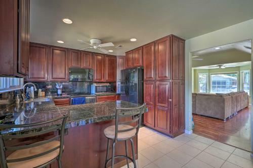 Sacramento Home With Private Pool And Hot Tub!