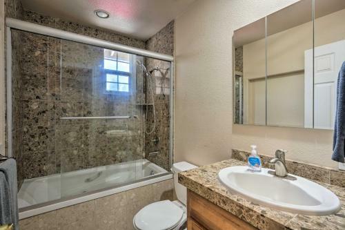 Sacramento Home With Private Pool And Hot Tub!