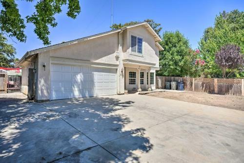 Sacramento Home With Private Pool And Hot Tub!