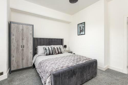 King Street Apartment