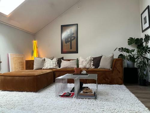 Apartamento Sentral Loftsleilighet Med Solfylt Utetplass