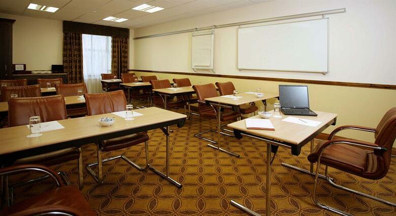 Maldron Hotel & Leisure Centre Galway