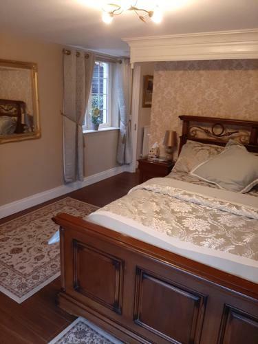 Riverside Lodge B&B