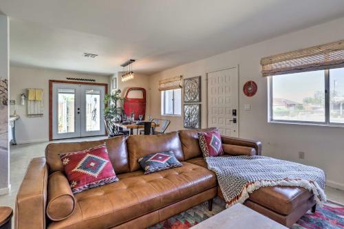 Indie-eclectic Desert Home With Hot Tub And Patio