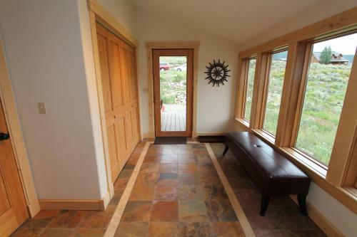 Cascadilla House Stunning 3 Br Home In Cbs Incredible Views