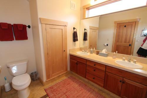Cascadilla House Stunning 3 Br Home In Cbs Incredible Views