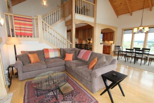 Cascadilla House Stunning 3 Br Home In Cbs Incredible Views