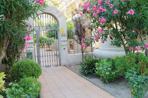 Apartamento Privilege Versailles Beach