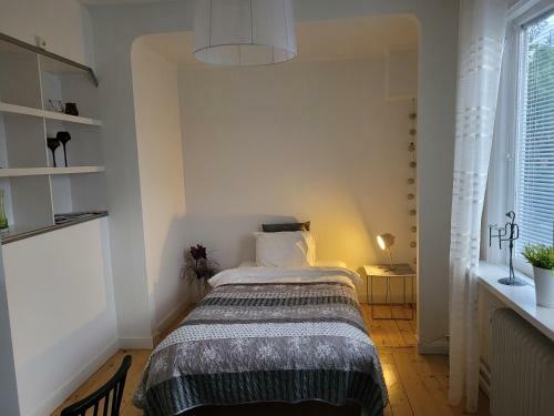Lovely, Spacious Apartment With Free Parking