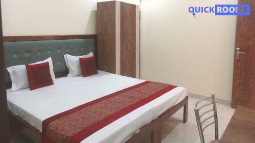 Bed & Breakfast Quick Rooms Faizabad Road