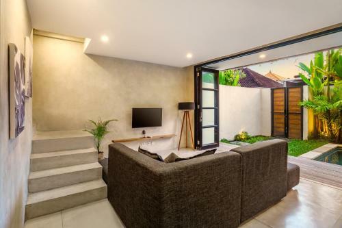 Eleveight Villas