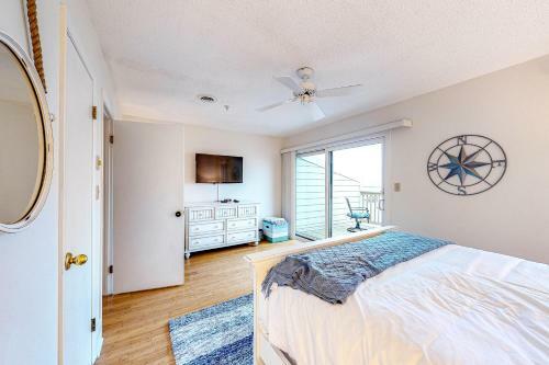 Kings Grant --- 40084 Grant Drive, Unit 72
