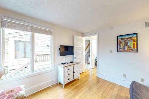 Kings Grant --- 40084 Grant Drive, Unit 72