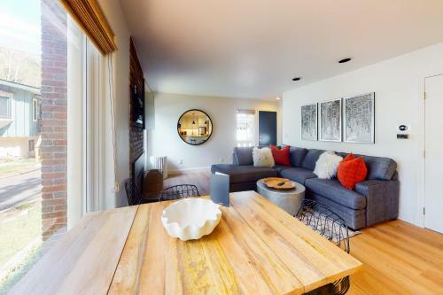 East Vail Escape