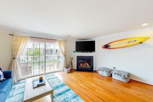 Rehoboth Crossing - 19797 Keystone Dr, Unit 141